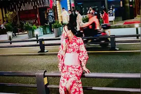 日本美女扎堆苏州，她们究竟靠什么工作生活，太让人害羞了