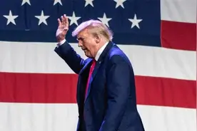 特朗普竞选晚宴登台时，响起“应景”背景乐：有人可能锒铛入狱视频封面