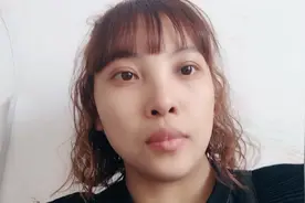 换个发型却让别人说像老太太头型，再难看也不至于像老太太吧？