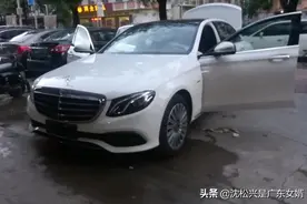 2020款奔驰，安装行车记录仪！图片