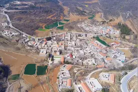 焦作博爱这个村修这条路是真不简单，各种弯道，各种美景！视频封面