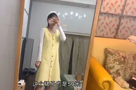 成都荷花池市场终于开工了，女店主坐不住了，开始清理库存视频封面