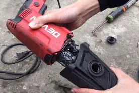 闲鱼150元买了个全新卖500元的电锤拆开看看到底值不值视频封面