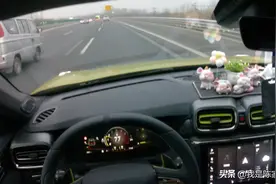 领克03+高速第一视角，看看表现怎么样，这个表现是及格还是优秀
