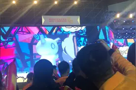 华仔两个儿子跳健身操跳的有模有样的，真是太好玩了！哈哈哈视频封面