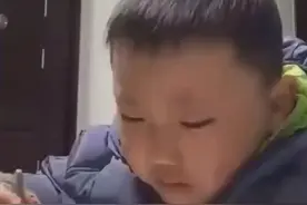 到底是谁发明了作业这么歹毒的事情啊，宝贝崩溃啊🤣🤣🤣