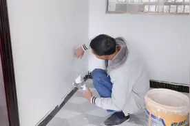 贵州农村装修房子，刮墙面瓷粉10块钱一个平方，贵吗？视频封面