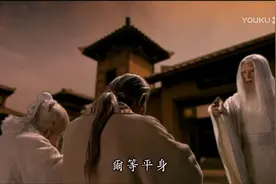 云霄摆下九曲黄河阵困住禅教众弟子，原始天尊前来亲自破阵！视频封面