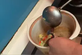 在家自制白萝卜牛杂煲视频封面
