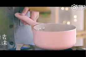 【芙蓉面线汤的做法】搭配合理的肉菜和主食，适合食欲不佳的宝宝视频封面