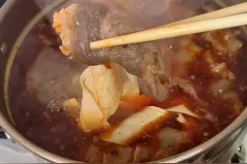 回济南，叫了淘太郎外卖小火锅，吃的真爽，疫情期间不出门照样嗨视频封面