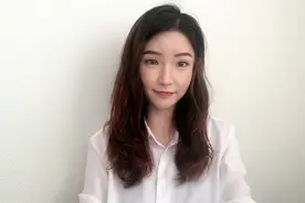 日本半跪式服务，顾客就是上帝！热情到不敢想象