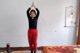 这样原地竞走，减肥特别快，每天15分钟瘦的都是内脏脂肪视频封面