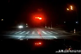 #宝马530li 随动大灯夜晚行车效果