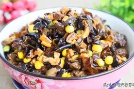 秘制香菇木耳炒杂蔬，营养美味无辣椒，孩子们直夸好吃