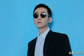 朱一龙亮相LV 2021春夏男装秀，简洁沉稳的正装造型，低调而有型图片