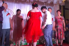 四川菇凉远嫁江苏，听听四川女婿第一次改口用四川话叫爸爸妈妈