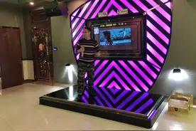 相亲相爱一辈子！安安稳稳过日子！