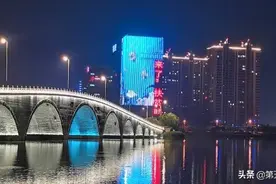 湖光艳影，夜色撩人。这是渤海之滨的一颗明珠，这是我家的后花园图片