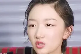 周冬雨：我剃头要求  我让大家陪我一起剃……哈哈太可爱了