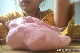 干掉之后的橡皮泥变软方法爱玩橡皮泥的小朋友可以看看视频。