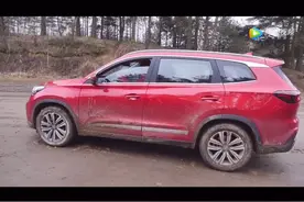 奇瑞瑞虎8越野测试，爬坡后瑞虎8车主内心尴尬了