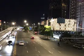 武汉地铁8号线，岳家嘴和汪家墩