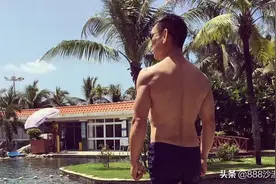 腹肌燃烧起来，肌肉就是这样天天形成的