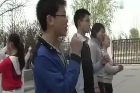 演员徐嘉伟2013年被无情的病魔永远定格15岁，生前最后在学校演出
