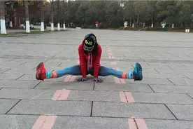 想要开始运动的可以先从跑步开始，跑完多做核心力量训练防止受伤