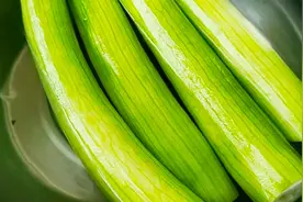 丝瓜不焯水不过油，这样做出来香味四溢，鲜嫩多汁，味道超级赞视频封面