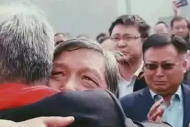 看了N次，王树国校长的毕业致辞，全程脱稿演讲！视频封面