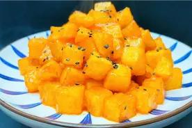 爱吃土豆的要收藏了，做法简单易学，出锅香甜酥脆，吃着比肉还香