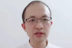 医师定期考核启动，不合格将注销执业医师证。视频封面