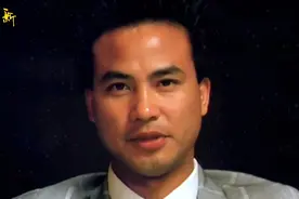 阿友查到了老王的真实身份，结局大快人心。