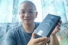 华为鸿蒙系统很多配件不支持，一怒买了一个苹果手机一用就想砸烂