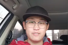 基金定投210天，昨天收益398，持有收益还亏着1300