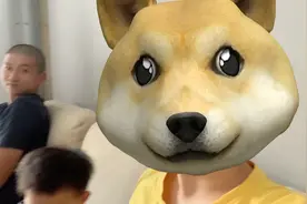 一家四口“甩头大作战”！视频封面