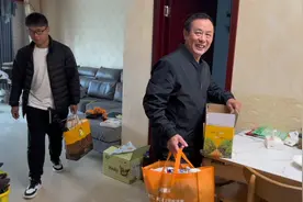 五一假期出发山东，害怕堵车困在路上，早上父子俩开始筹备干粮视频封面