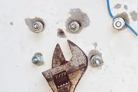 墙里膨胀螺栓打滑，螺帽跟着螺杆一起连轴转怎么办？教你轻松解决