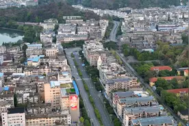 广西桂林市，今天上午11点45分，桂林叠彩区，桂林秀峰区真实现状视频封面