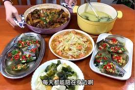 今天做了老公爱吃的萝卜焖牛腩，味道不错，被他夸半天了