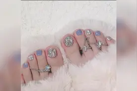 漂亮的脚美甲💅你安排了吗？✨奔向爱美的路上，你需要一双美足视频封面