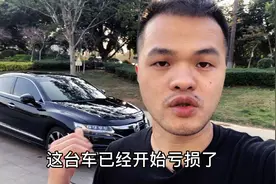 二手车市场上的冷门顶配车型，车商说亏了，2015年思铂睿Si