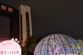 南昌火车站暴雨，许多车次晚点，无聊之际，仔细阅读车站简史视频封面