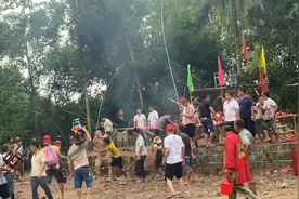 海南民间习俗“公祖上身”穿杖视频封面