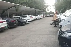 深圳充电动车费用很便宜，所以会有很多买电动车1度电只要3毛9，视频封面