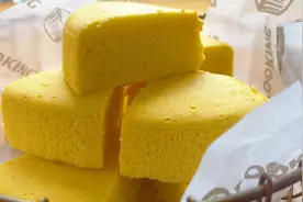 好吃又营养的玉米蒸蛋糕，只需简单2步，口感香甜细腻做早餐绝了