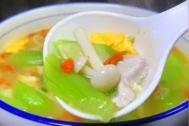 夏天要多喝丝瓜三鲜汤，教你这样搭配食材，清淡营养，鲜香不油腻