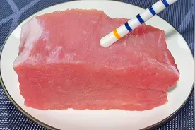 炒猪肉时，瘦肉发柴嚼不动？教你一招，吃肉和吃豆腐一样滑嫩，香视频封面